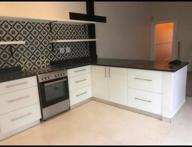 2 BEDROOM PROPERTY TO RENT IN WOODSTOCK UPPER